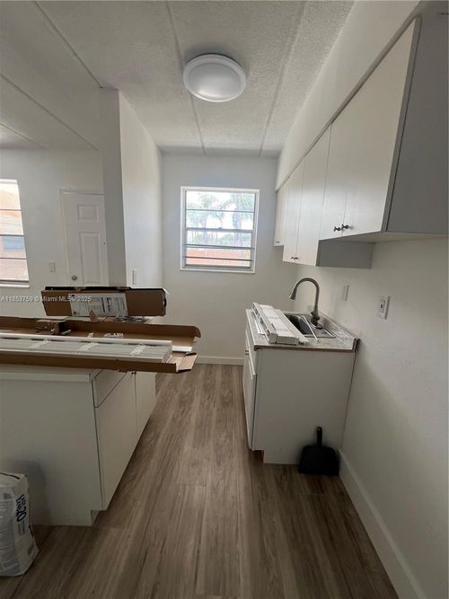apt-4-1235 W 66th St, Hialeah, FL, 33012-6364 | Card Image