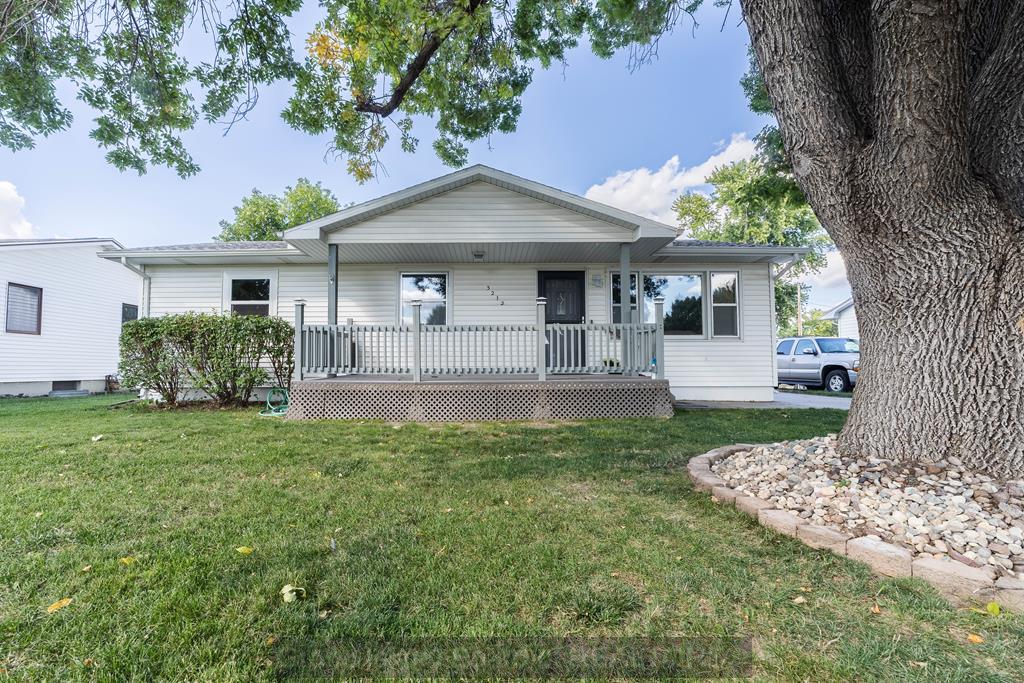 16th St, Grand Island, NE 68803