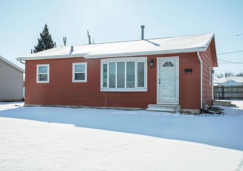 1615 Oakwood Drive, Waterloo, IA, 50703 | Card Image