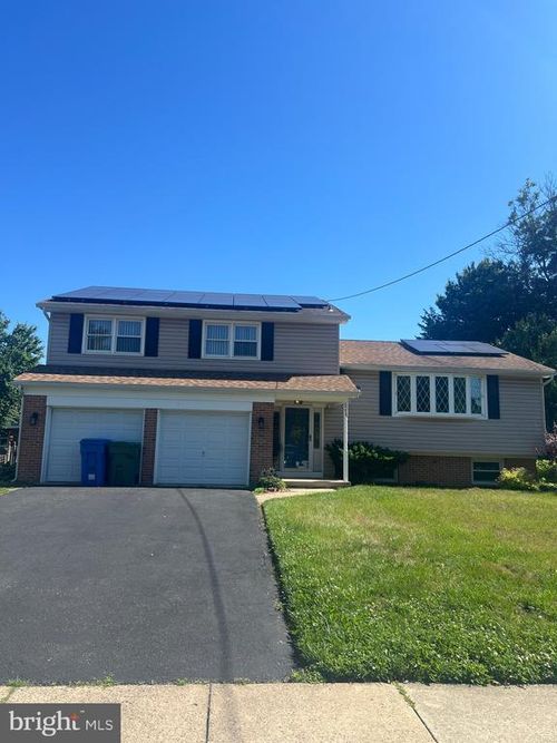 621 Croyden Dr, Cherry Hill, NJ, 08003-1444 | Card Image