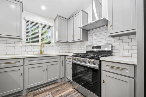 5803 Greencraig Dr, Houston, TX, 77035-5417 | Card Image