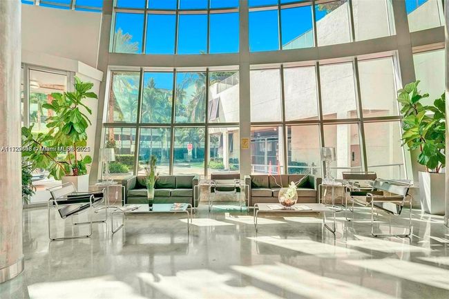 APT-301 - 3029 Ne 188 Th St, Condo with 3 bedrooms, 3 bathrooms and null parking in Aventura FL | Image 31