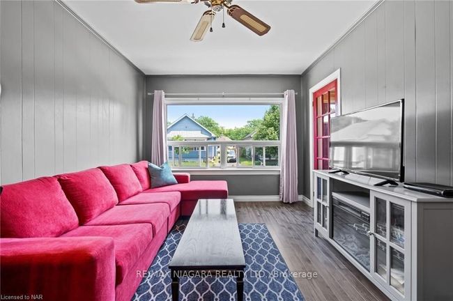 22 Blair Cres, House other with 3 bedrooms, 2 bathrooms and 2 parking in Saint Catharines ON | Image 6