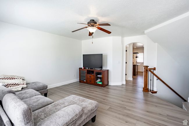 4043 E Oakland Hills Dr, Townhouse with 4 bedrooms, 4 bathrooms and 2 parking in Eagle Mountain UT | Image 4