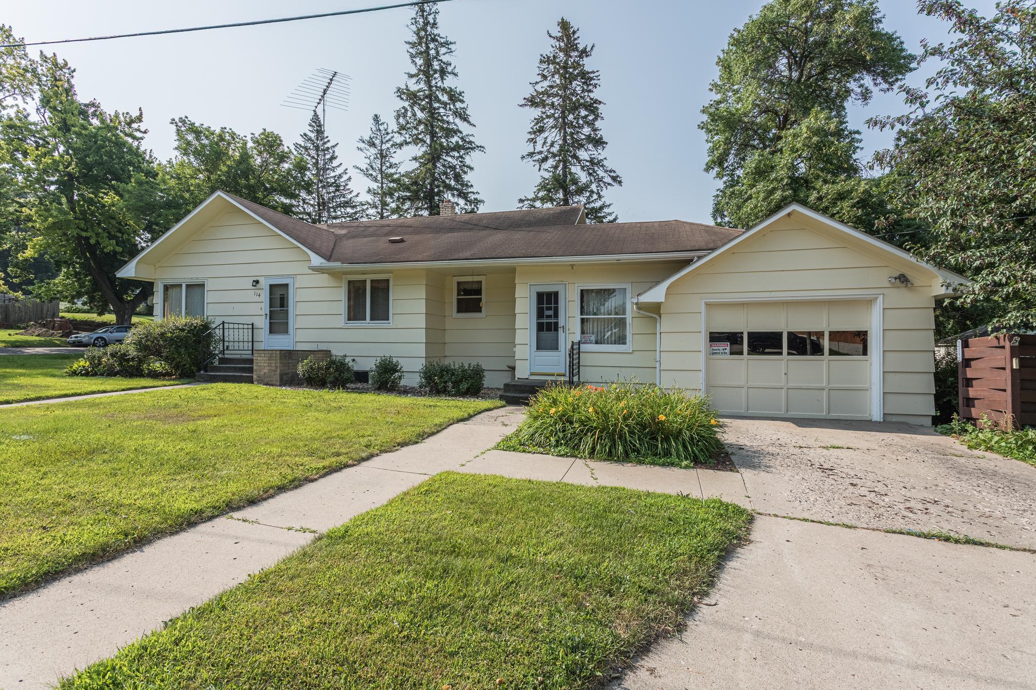 1st Ave, Pelican Rapids, MN 56572