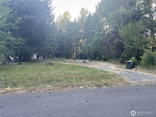 411 Reflection Ln Se, Rainier, WA, 98576-9748 | Card Image