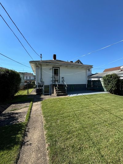 247 Kruger St, House other with 2 bedrooms, 2 bathrooms and null parking in Wheeling WV | Image 3