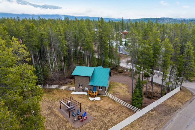 108 Elk St, House other with 2 bedrooms, 2 bathrooms and null parking in Coram MT | Image 37