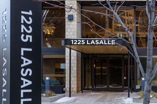 501-1225 Lasalle Ave, Minneapolis, MN, 55403-2328 | Card Image