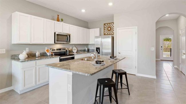 466 Mangrove Shade Cir, Townhouse with 3 bedrooms, 3 bathrooms and null parking in APOLLO BEACH FL | Image 8