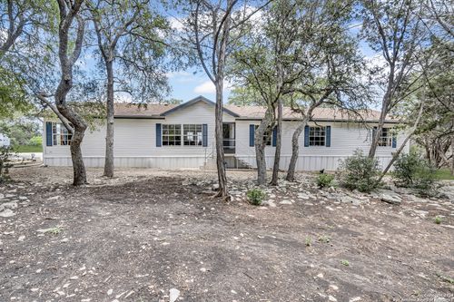 27522 Natural Bridge Caverns Rd, San Antonio, TX, 78266-2652 | Card Image