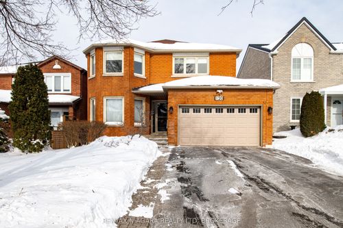 120 Janesville Road, Vaughan, ON, L4J7A2 | Card Image
