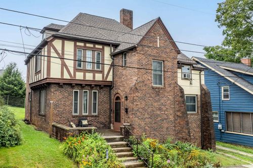126 Simpson St, Morgantown, WV, 26501-5922 | Card Image