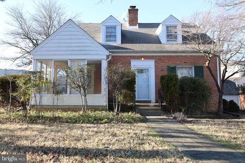 8208 Maple Ridge Rd, BETHESDA, MD, 20814-1409 | Card Image