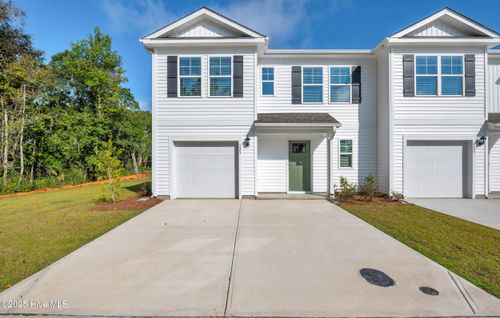 125 S Grassland Rd, Surf City, NC, 28445-2407 | Card Image