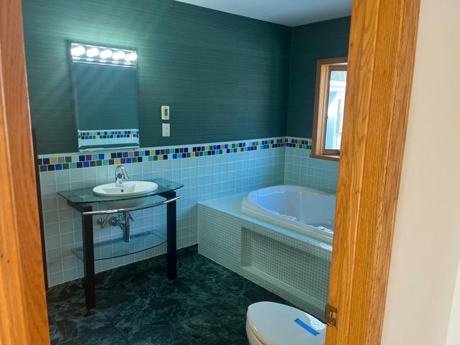 East bath in bedroom | Image 36