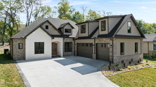 212 Chatuga Way, Loudon, TN, 37774-2701 | Card Image