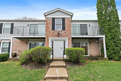 2-979 Golf Course Rd, Crystal Lake, IL, 60014-8821 | Card Image