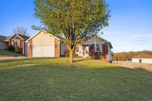 1905 Highgrove Rd, Harrison, AR, 72601-9451 | Card Image