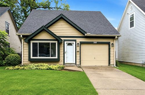 1440 Southlyn Dr, Dayton, OH, 45409-1659 | Card Image