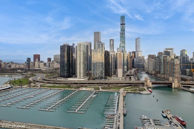 APT-1307 - 211 N Harbor Dr, Condo with 1 bedrooms, 1 bathrooms and 1 parking in CHICAGO IL | Image 30