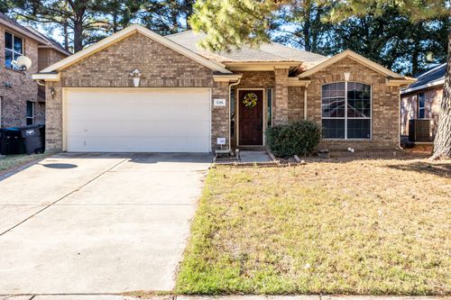 536 Cross Ridge Cir N, Fort Worth, TX, 76120-1724 | Card Image