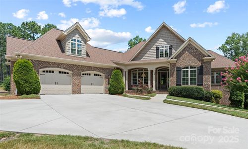 148 Winwood Cir, Granite Falls, NC, 28630-9558 | Card Image