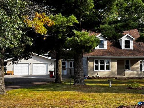 19740 70th Ave, Chippewa Falls, WI, 54729-6474 | Card Image