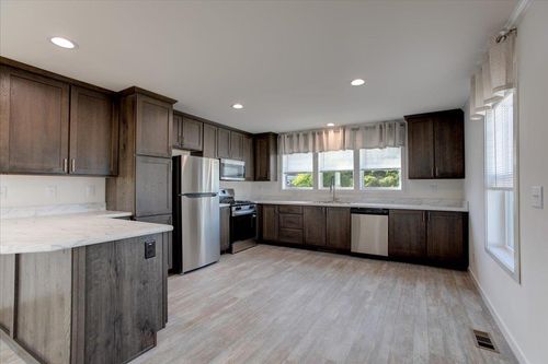 20-3003 Wilson St Ne, Menomonie, WI, 54751-1054 | Card Image