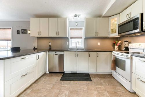 318 Christian Ave W, Standard, AB, T0J3G0 | Card Image