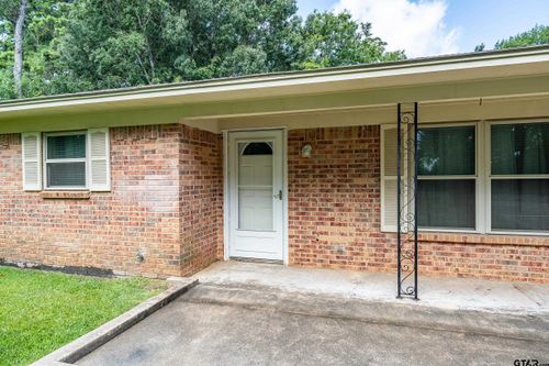 209 Beach St, Jacksonville, TX, 75766-9627 | Card Image
