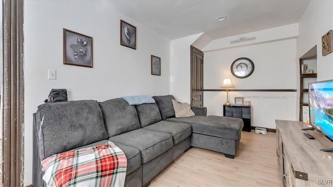 201 N 4 Th St, Condo with 6 bedrooms, 6 bathrooms and null parking in Allentown PA | Image 14
