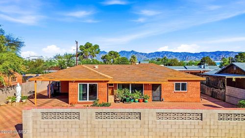 6349 E Julia St, Tucson, AZ, 85710-4640 | Card Image