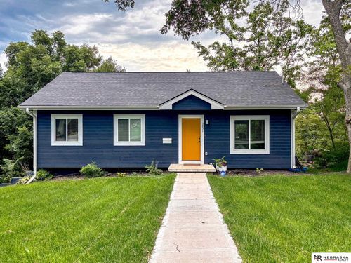 3051 S 30th Street, Omaha, NE, 68105 | Card Image