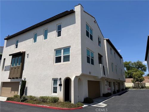 7406 Royal St, Buena Park, CA, 90620-1043 | Card Image