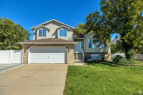 673 S Main St, Kaysville, UT, 84037-2557 | Card Image