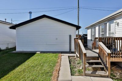 612 Grand Ave, House other with 3 bedrooms, 2 bathrooms and 2 parking in Carmangay AB | Image 3