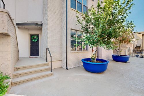 apt-113-3901 Travis St, Dallas, TX, 75204-1720 | Card Image