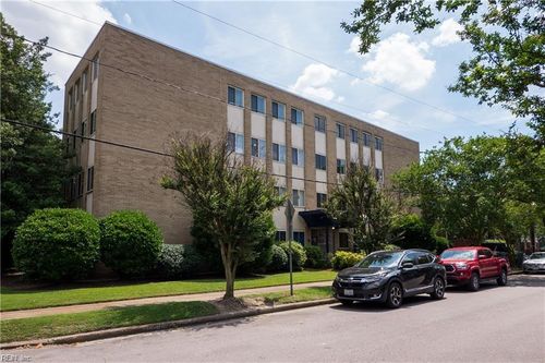 2c-1005 Woodrow Ave, Norfolk, VA, 23507-1145 | Card Image