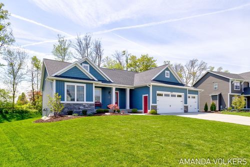 2274 Whistle Creek Dr, Byron Center, MI, 49315-9177 | Card Image