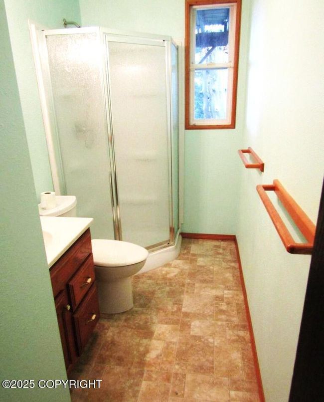 Bathroom 2 | Image 20