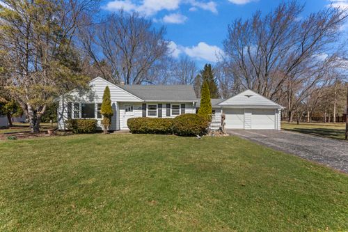 N68W29376 Hartling Rd, Hartland, WI, 53029-9184 | Card Image