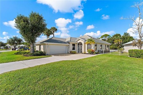 7756 Se Bay Cedar Cir, Hobe Sound, FL, 33455-7832 | Card Image