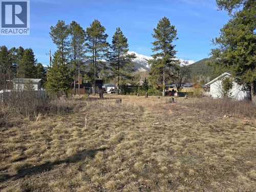 1260 4th Ave, Valemount, BC, V0E2Z0 | Card Image