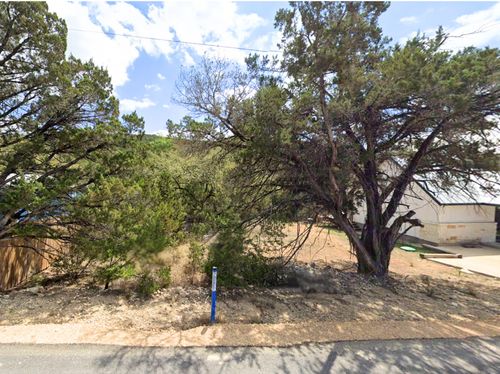 650 Rockwood Dr, Canyon Lake, TX, 78133-5759 | Card Image