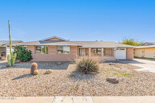 11811 N Desert Hills Dr W, Sun City, AZ, 85351-3833 | Card Image