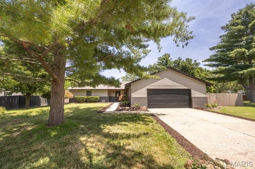 208 Evergreen Dr, O Fallon, IL, 62269-2501 | Card Image