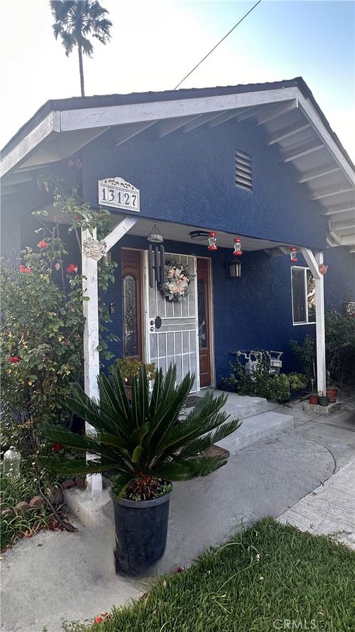 13127 S Penrose, Compton, CA, 90222 | Card Image
