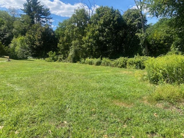 Land in Dover 2