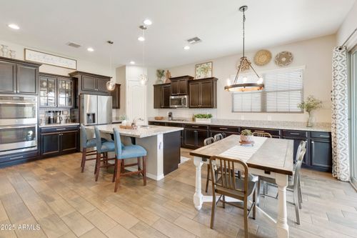 1517 W Redondo Dr, Gilbert, AZ, 85233-0913 | Card Image